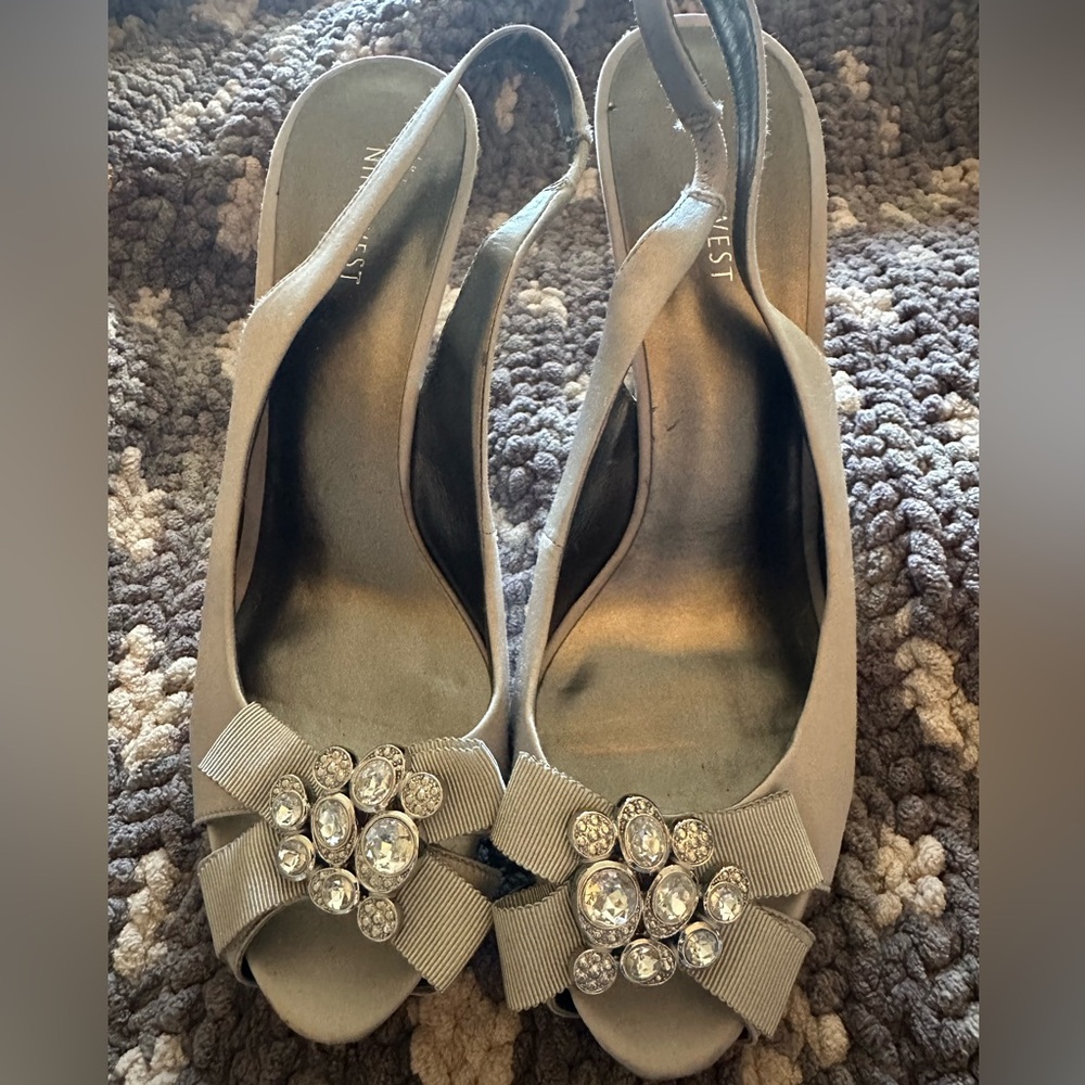 Nine West Gray Slingback Heels
